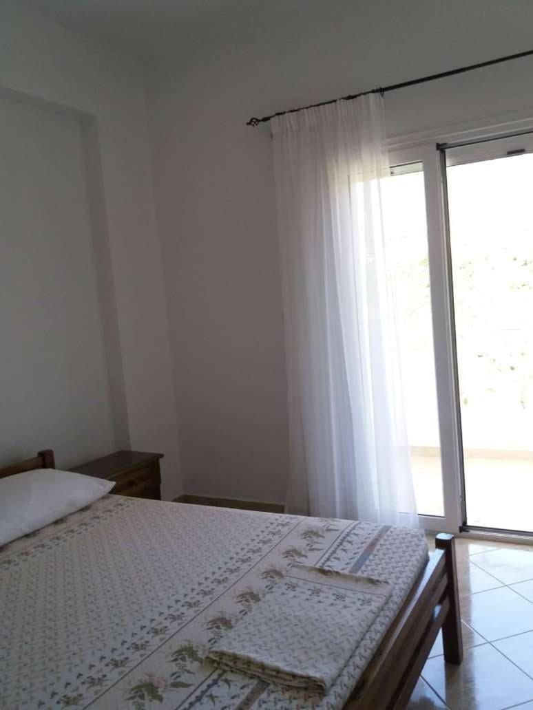 Paradise View Himare Room photo