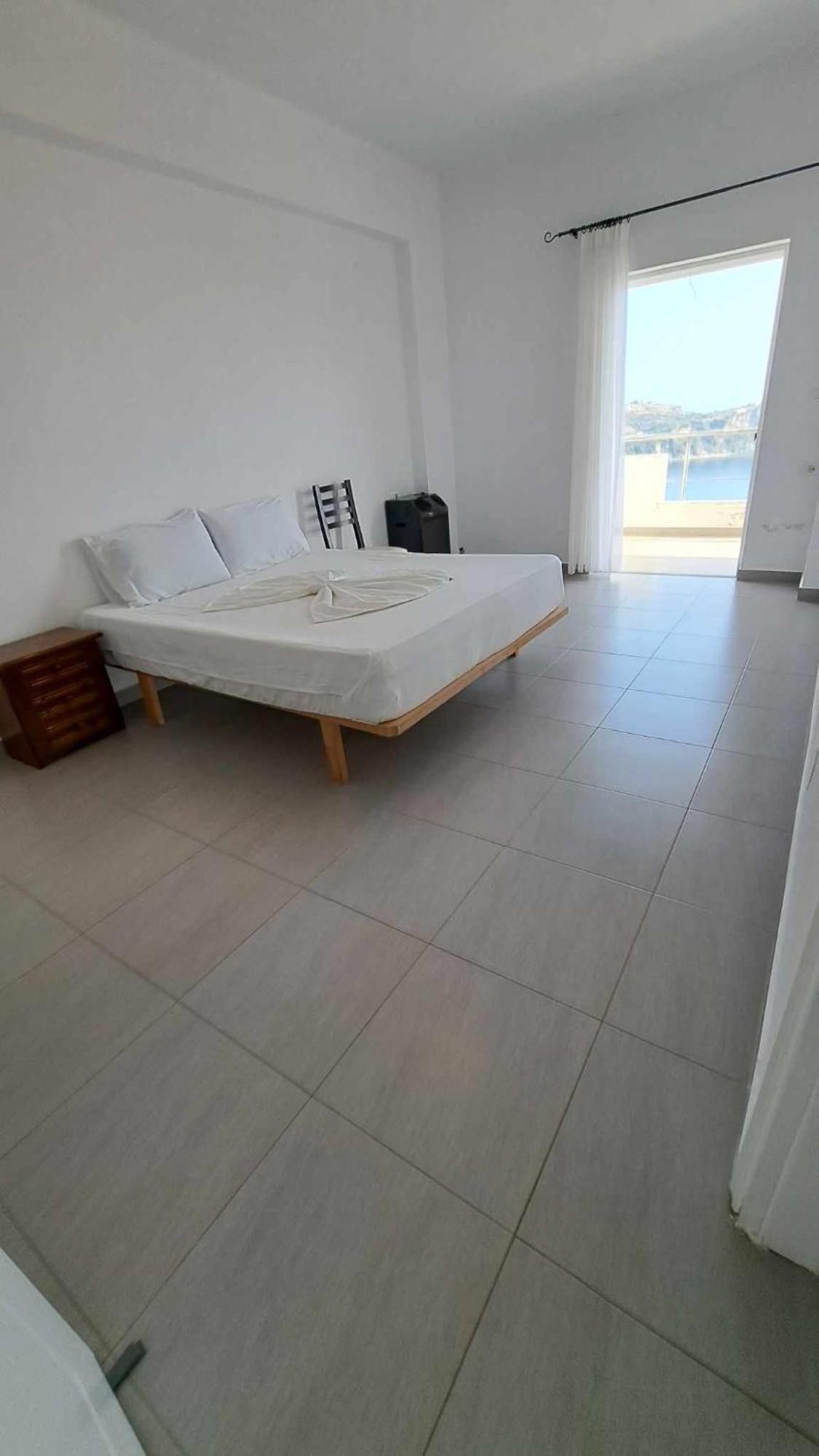 Paradise View Himare Room photo